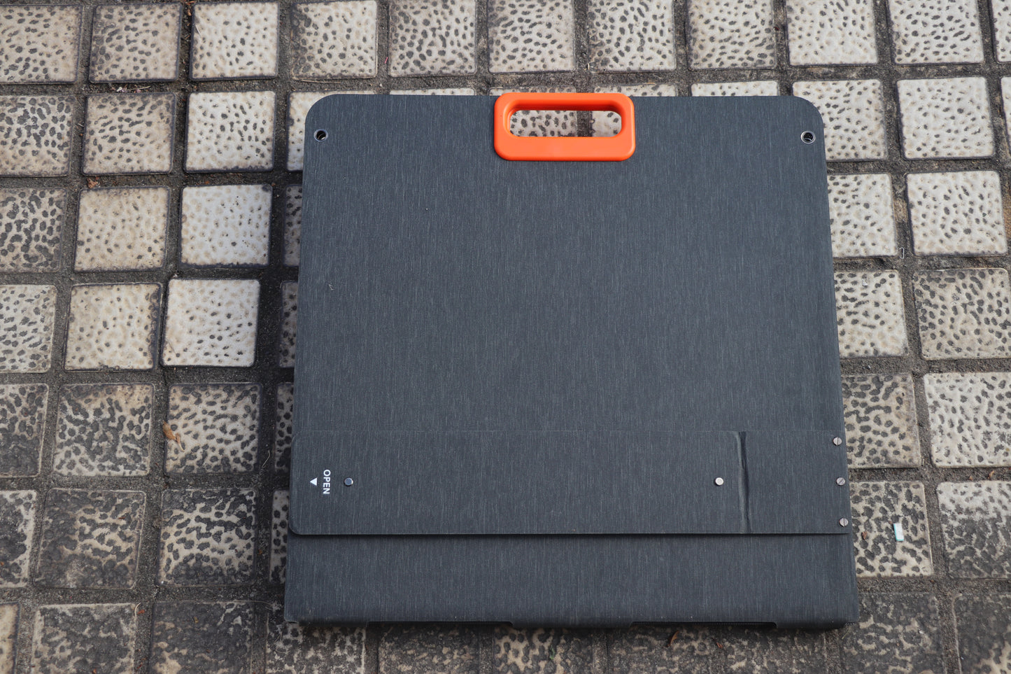 Solar Panel PORTABLE SOLAR PANEL-100W PYS-PSP200