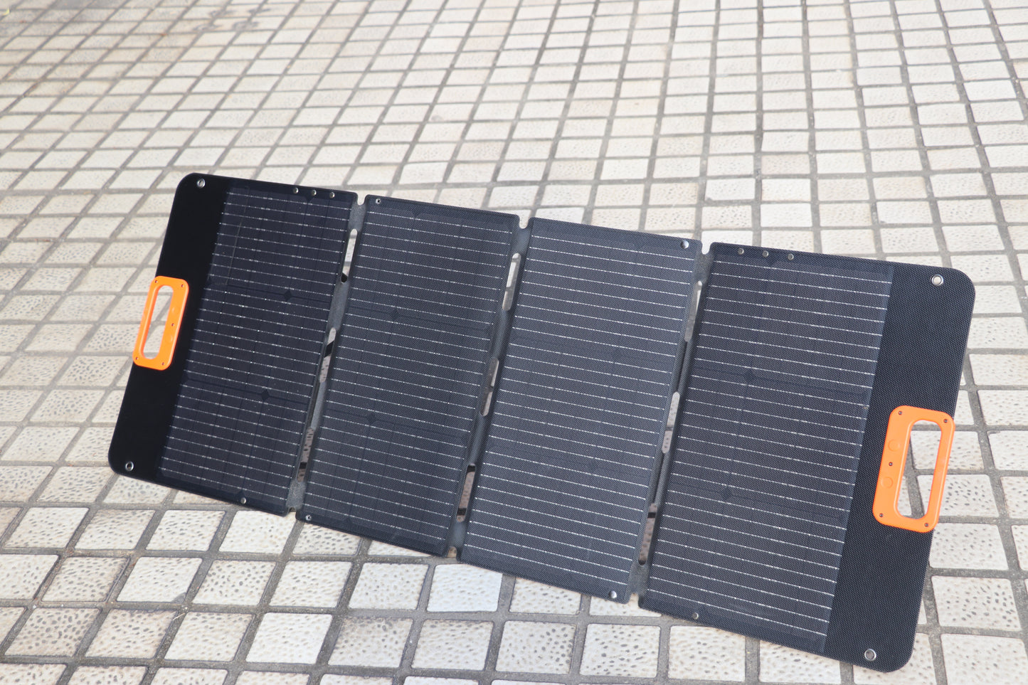 Solar Panel PORTABLE SOLAR PANEL-100W PYS-PSP100